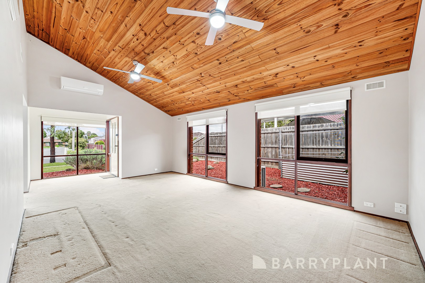 49 Bayview Crescent, Hoppers Crossing, VIC 3029, Hoppers Crossing - Thumbnail 3