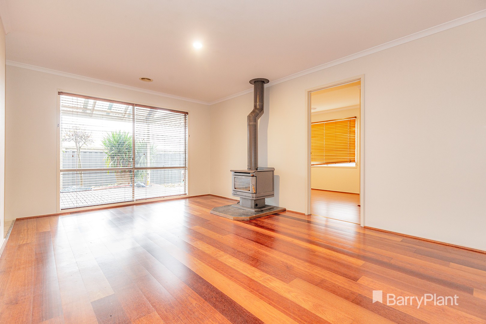 49 Browtop Road, Narre Warren, VIC 3805, Narre Warren - Thumbnail 2