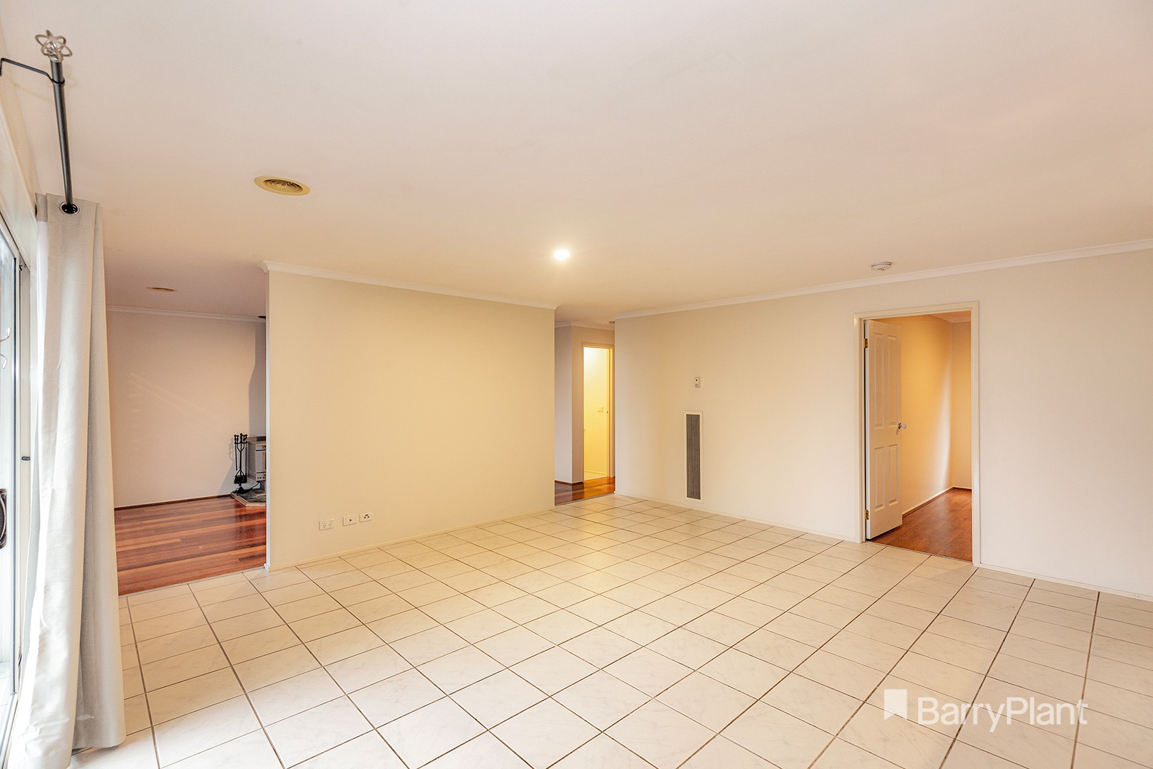 49 Browtop Road, Narre Warren, VIC 3805, Narre Warren - Thumbnail 3