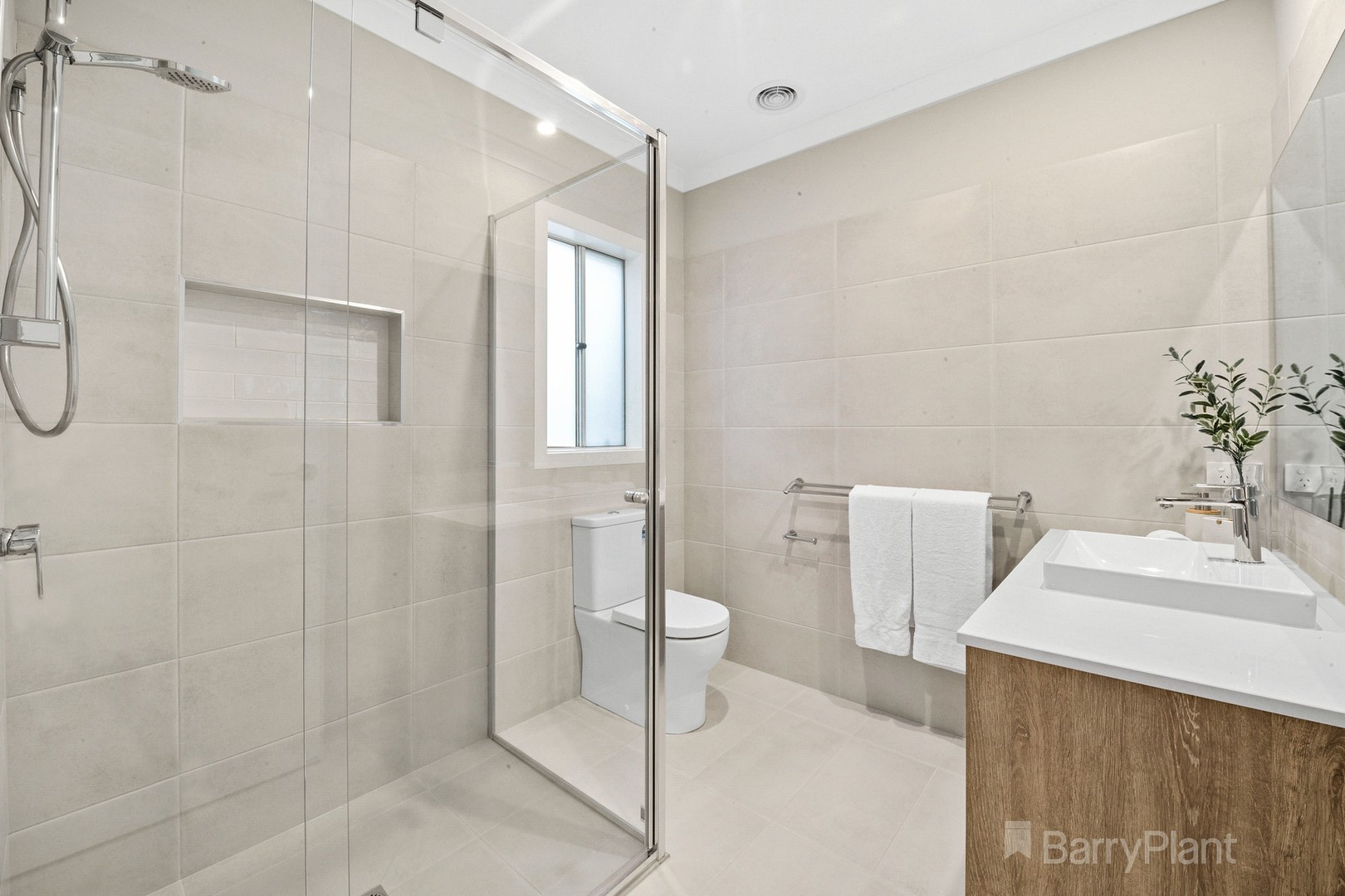 49 Eaglemont Drive, Strathtulloh, VIC 3338, Strathtulloh - Thumbnail 5