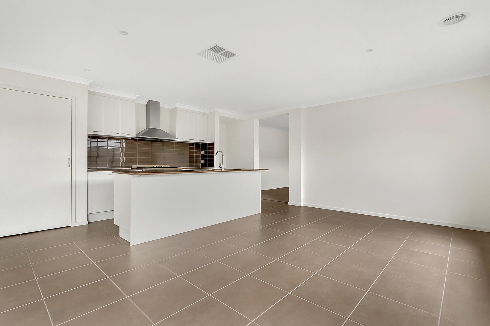 49 Fadaro Street, Kalkallo, VIC 3064, Kalkallo - Thumbnail 3