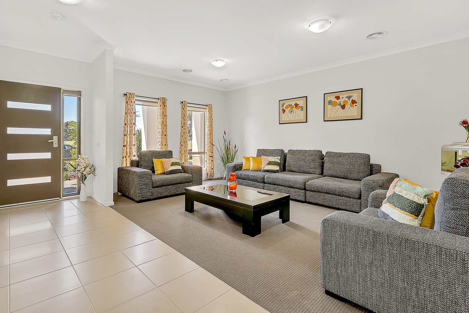 49 Hampton Street, Craigieburn, VIC 3064, Craigieburn - Thumbnail 3
