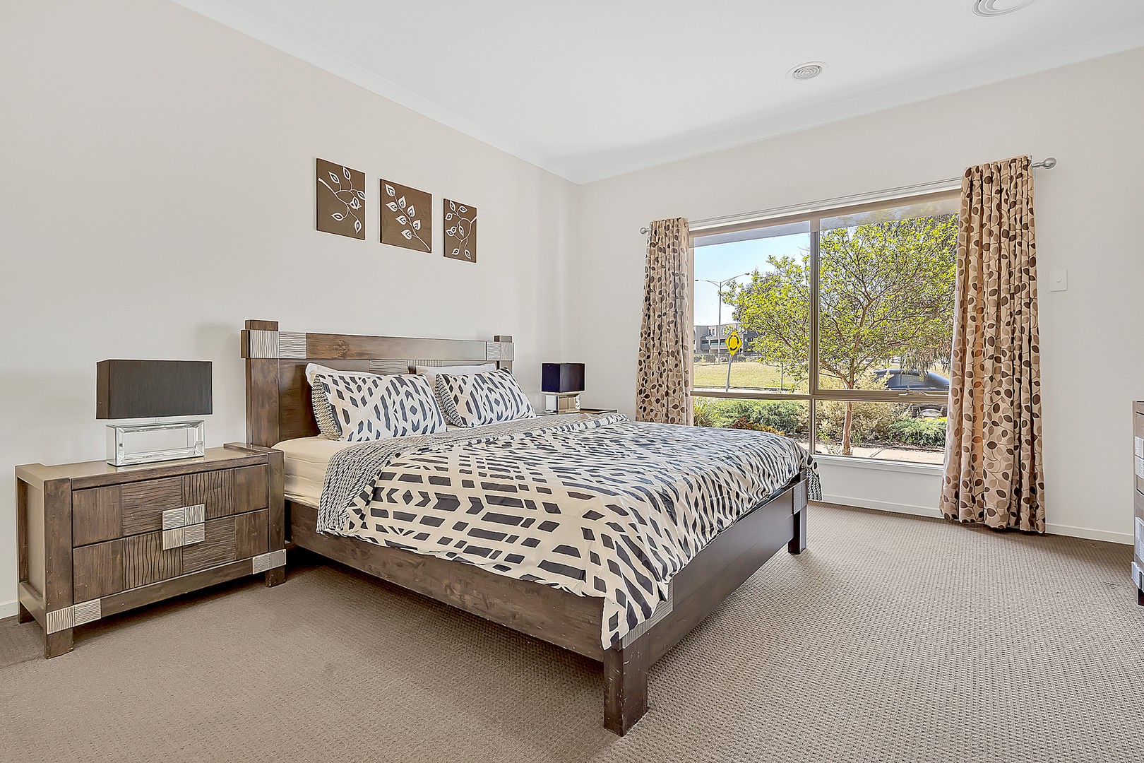 49 Hampton Street, Craigieburn, VIC 3064, Craigieburn - Thumbnail 5