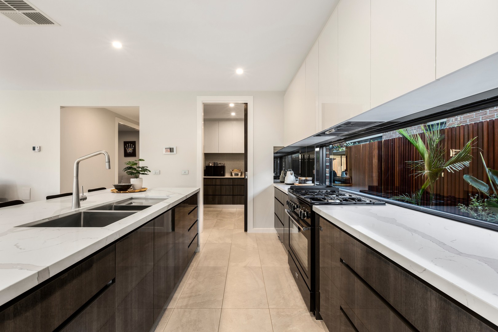 49 Higgins Street, Fraser Rise, VIC 3336, Fraser Rise - Thumbnail 4