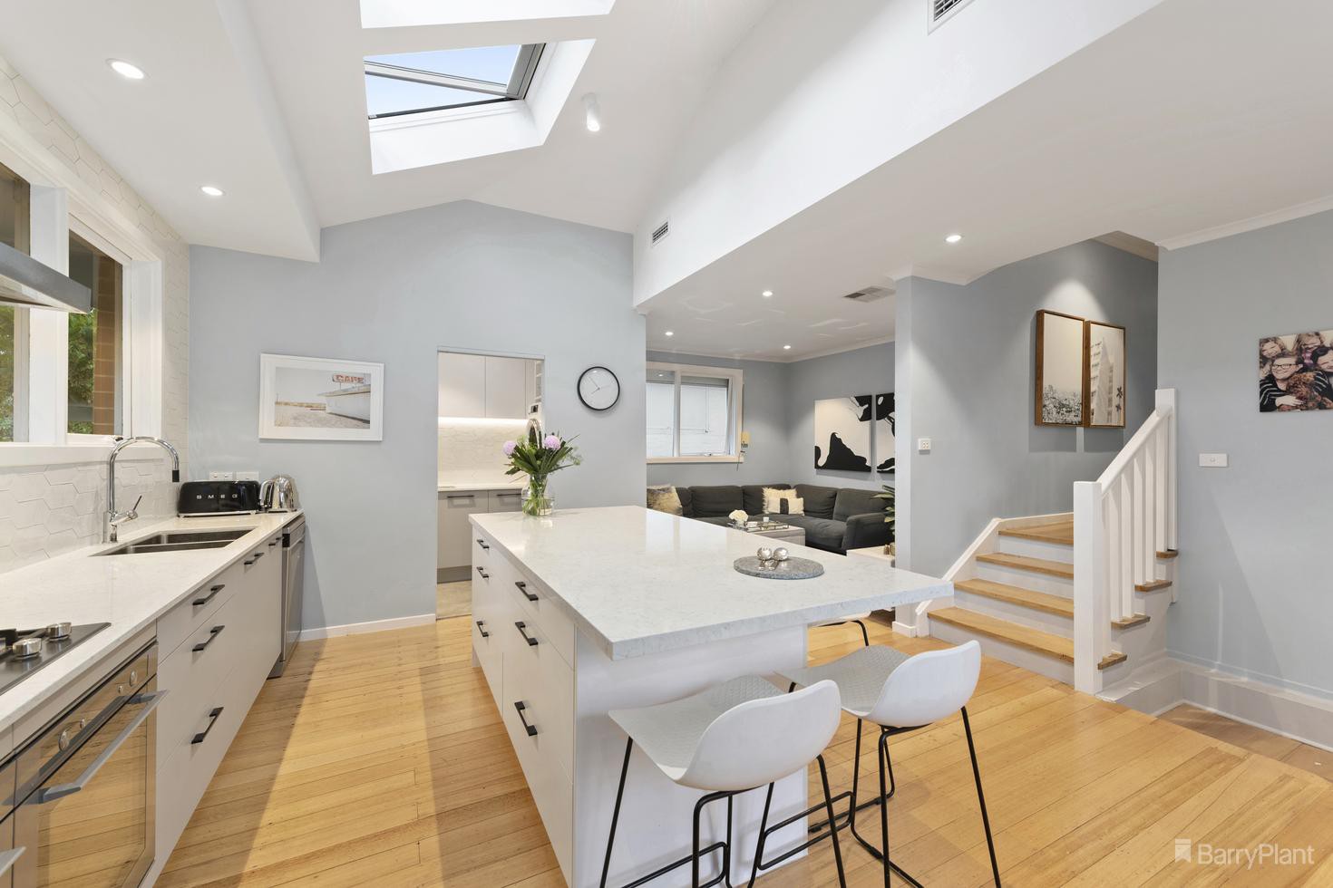 49 Hunt Street, Donvale, VIC 3111, Donvale - Thumbnail 2