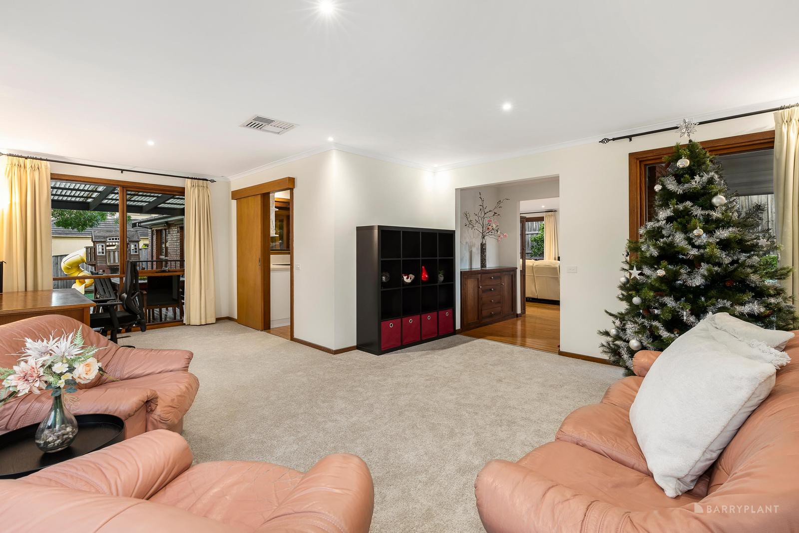 49 Huntingfield Drive, Doncaster East, VIC 3109, Doncaster East - Thumbnail 5