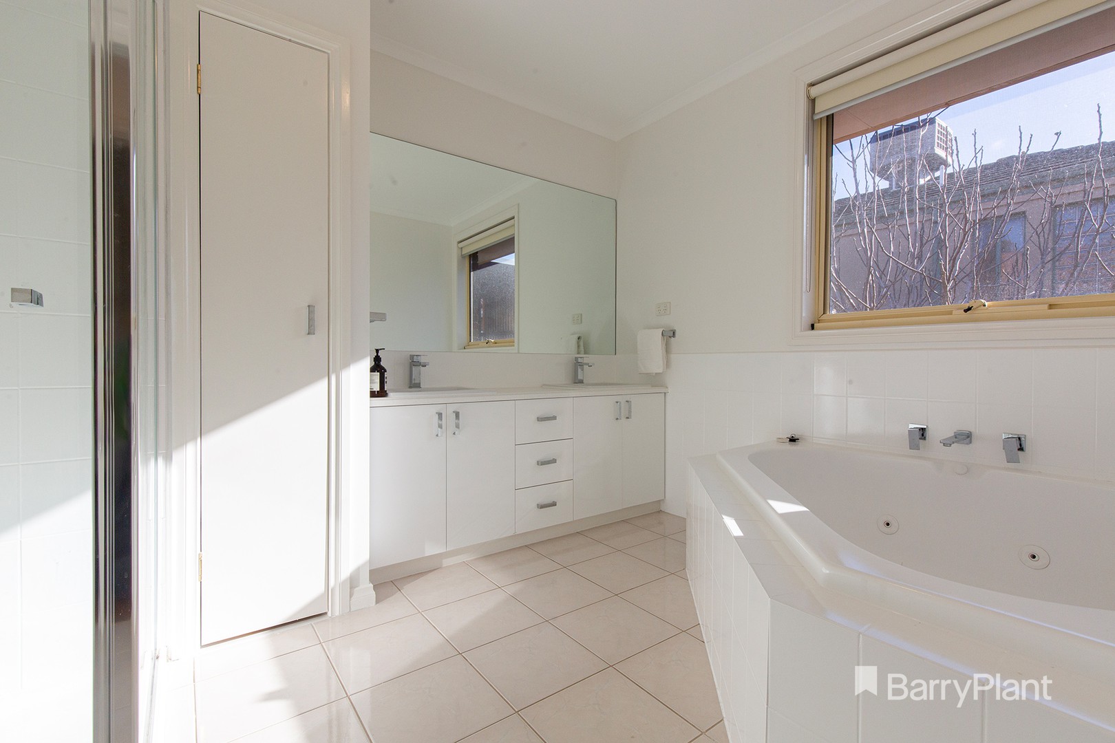 49 Lawrence Drive, Berwick, VIC 3806, Berwick - Thumbnail 7