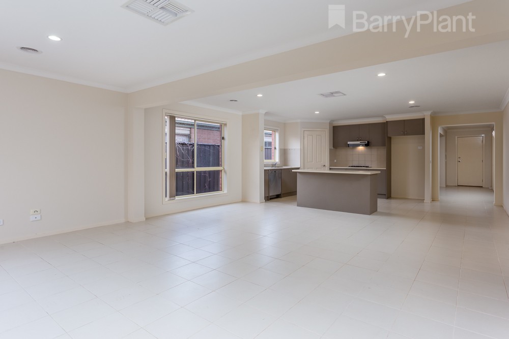 49 Lindsay Gardens, Point Cook, VIC 3030, Point Cook - Thumbnail 3