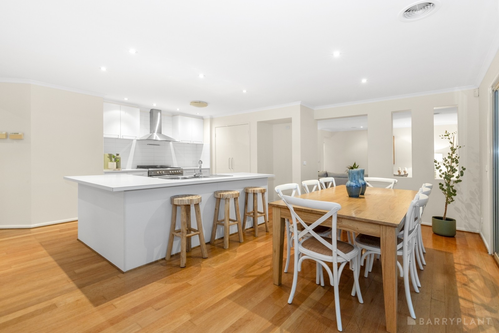 49 Littlecroft Avenue, Narre Warren South, VIC 3805, Narre Warren South - Thumbnail 6