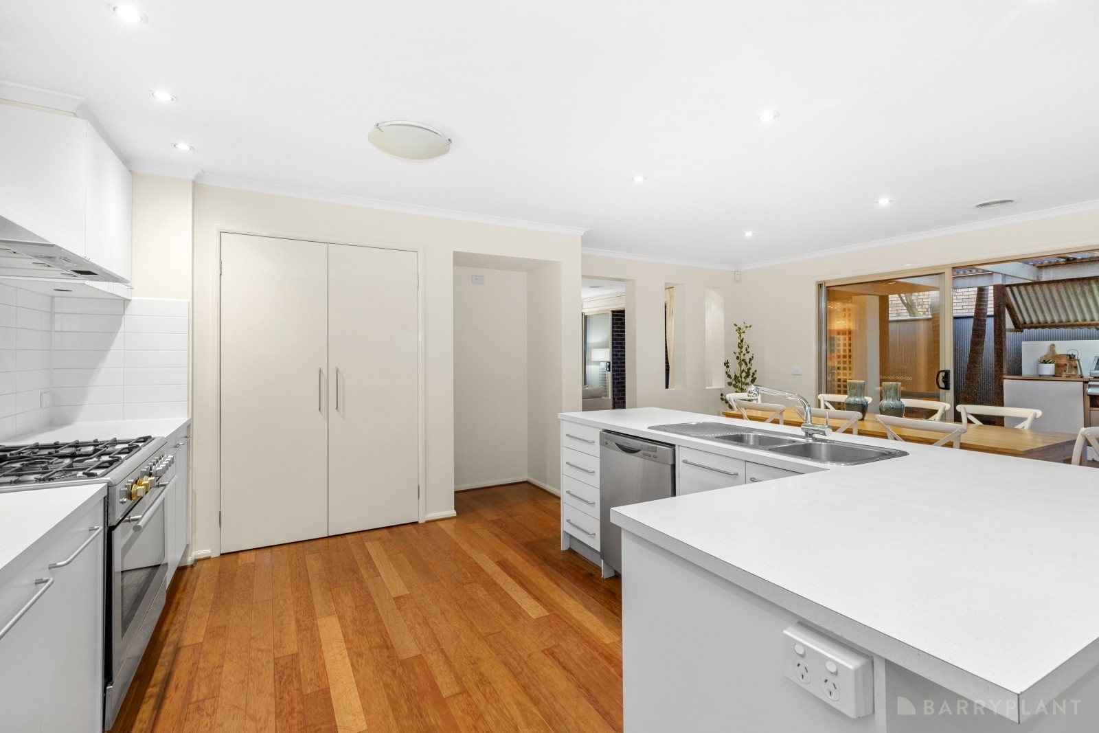 49 Littlecroft Avenue, Narre Warren South, VIC 3805, Narre Warren South - Thumbnail 7