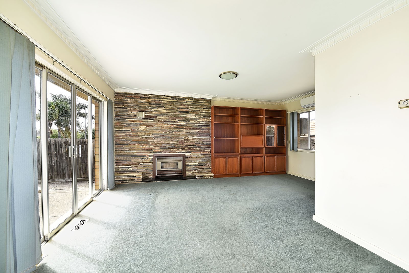 49 Medfield Avenue, Avondale Heights, VIC 3034, Avondale Heights - Thumbnail 2