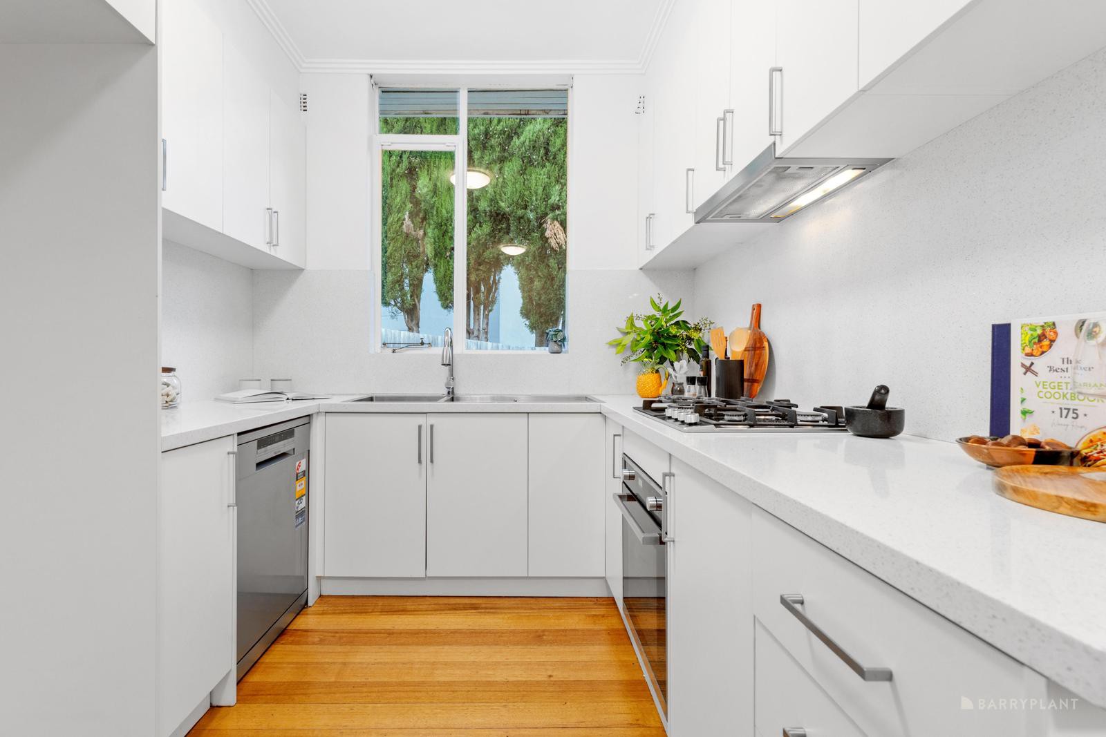 49 Molesworth Street, Kew, VIC 3101, Kew - Thumbnail 7