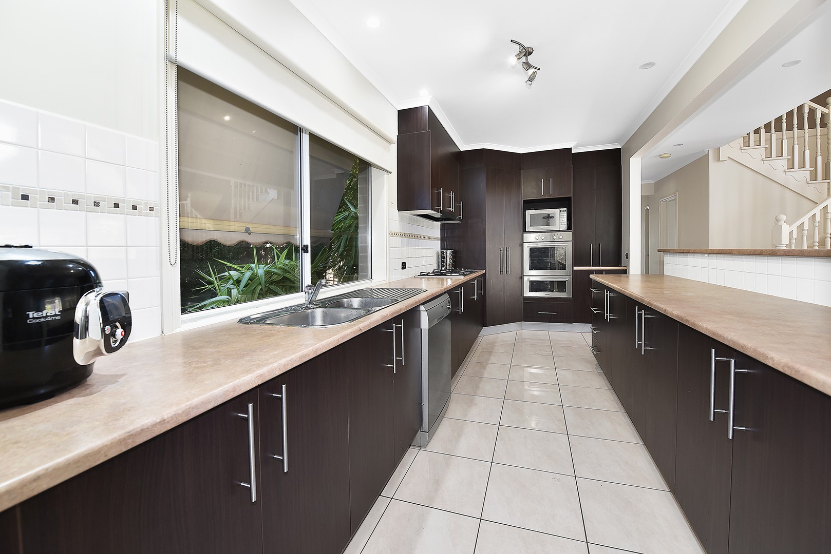 49 Oakview Parade, Caroline Springs, VIC 3023, Caroline Springs - Thumbnail 3