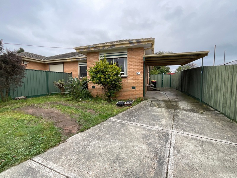 49 Oakwood Avenue, Dandenong North, VIC 3175 - Image - 12/10/2026