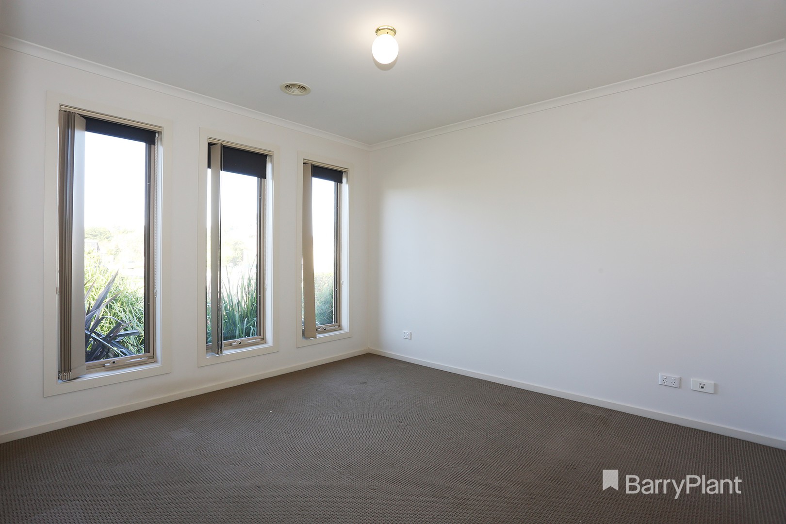 49 Pommel Street, Pakenham, VIC 3810, Pakenham - Thumbnail 6