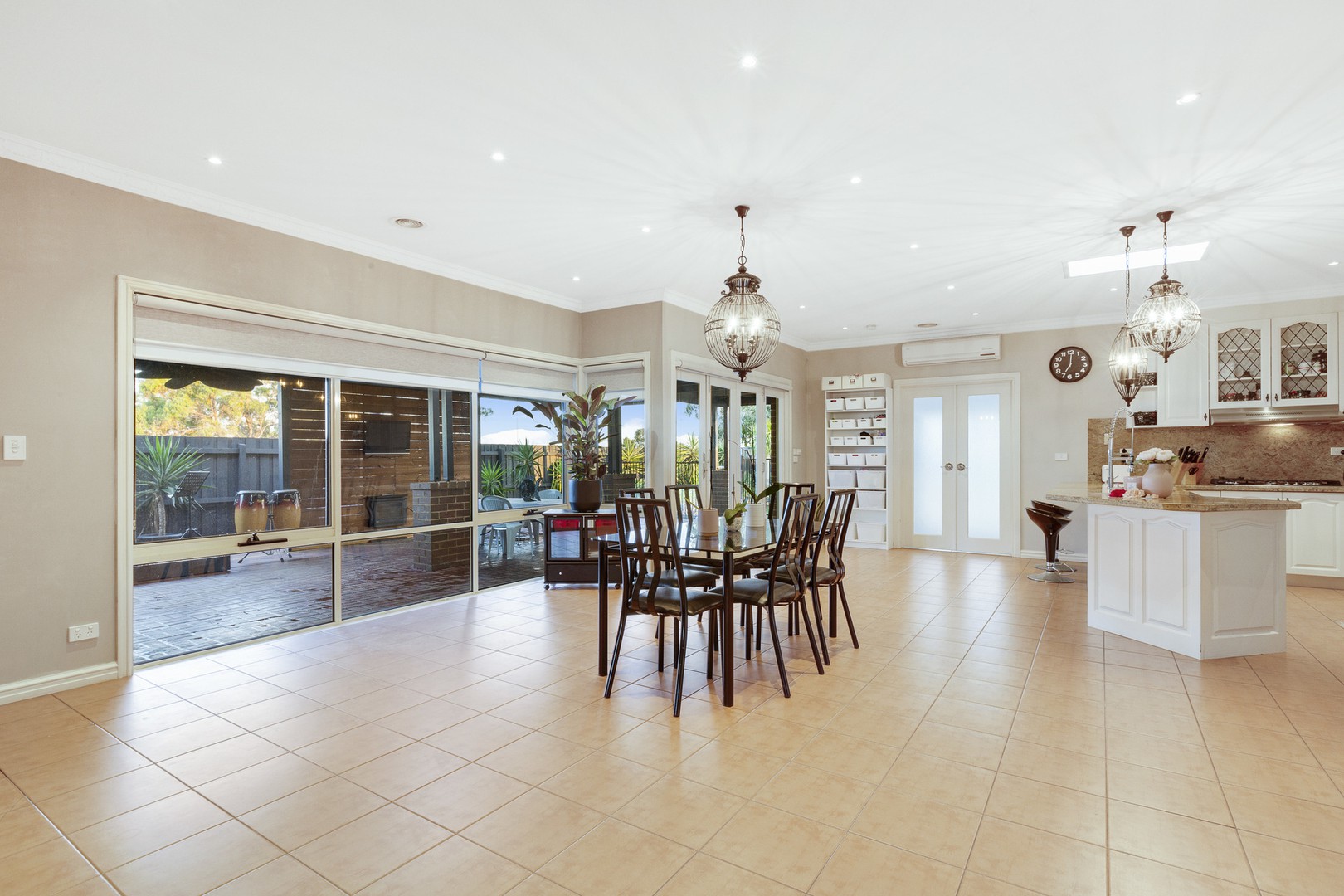 49 Saronvale CrescentHillside, VIC 3037, Hillside - Thumbnail 4