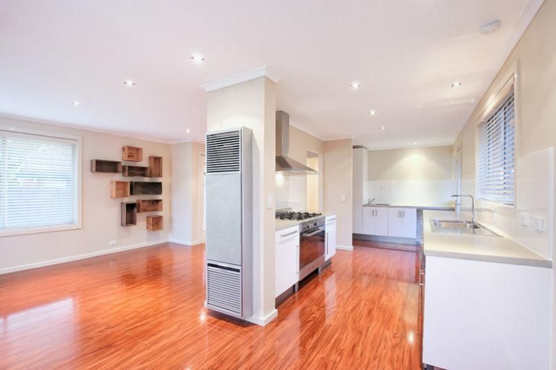 49 Snaefell Crescent, Gladstone Park, VIC 3043, Gladstone Park - Thumbnail 3