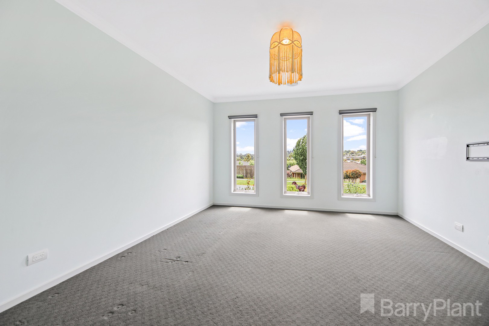 49 Summerhill Boulevard, Drouin, VIC 3818, Drouin - Thumbnail 8
