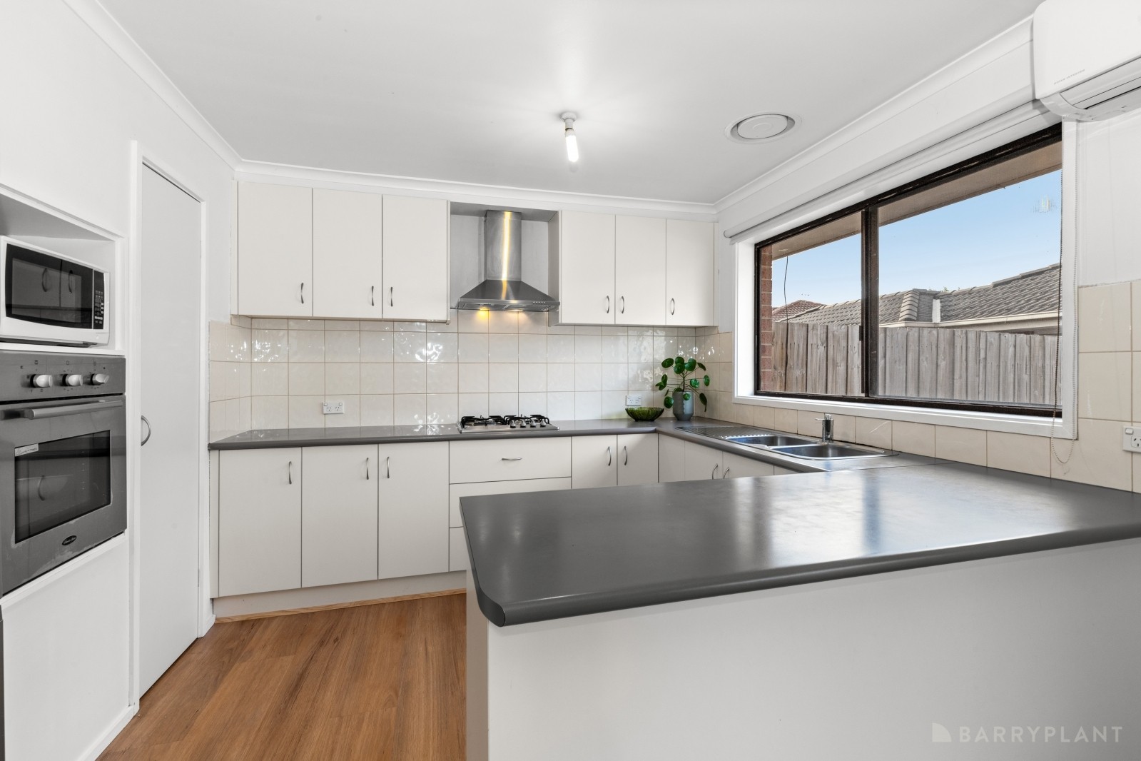49 Thomas Mitchell Drive, Endeavour Hills, VIC 3802, Endeavour Hills - Thumbnail 5