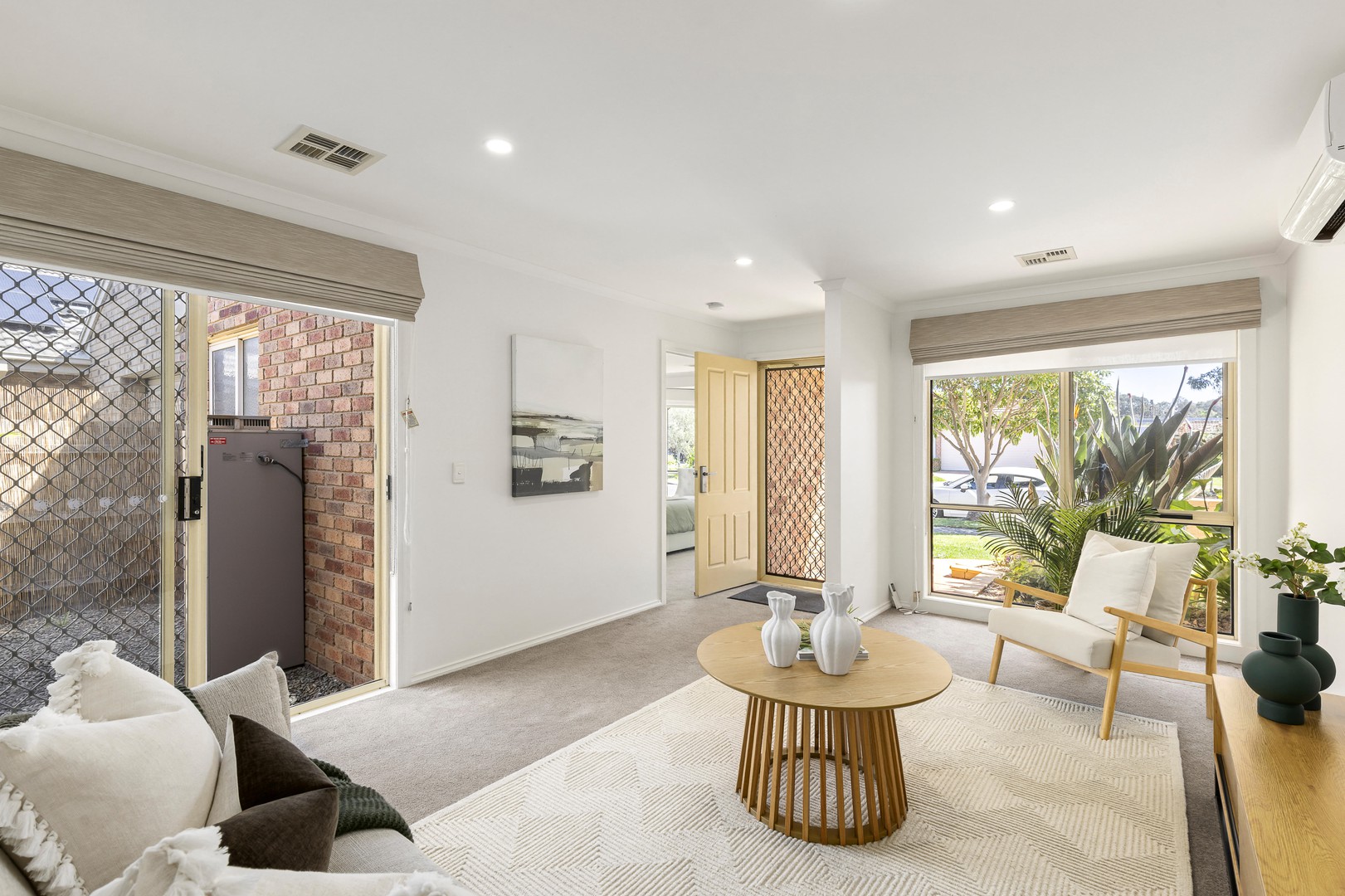 49 Townview Avenue, Wantirna South, VIC 3152 - Thumbnail 2 - 13/01/2026