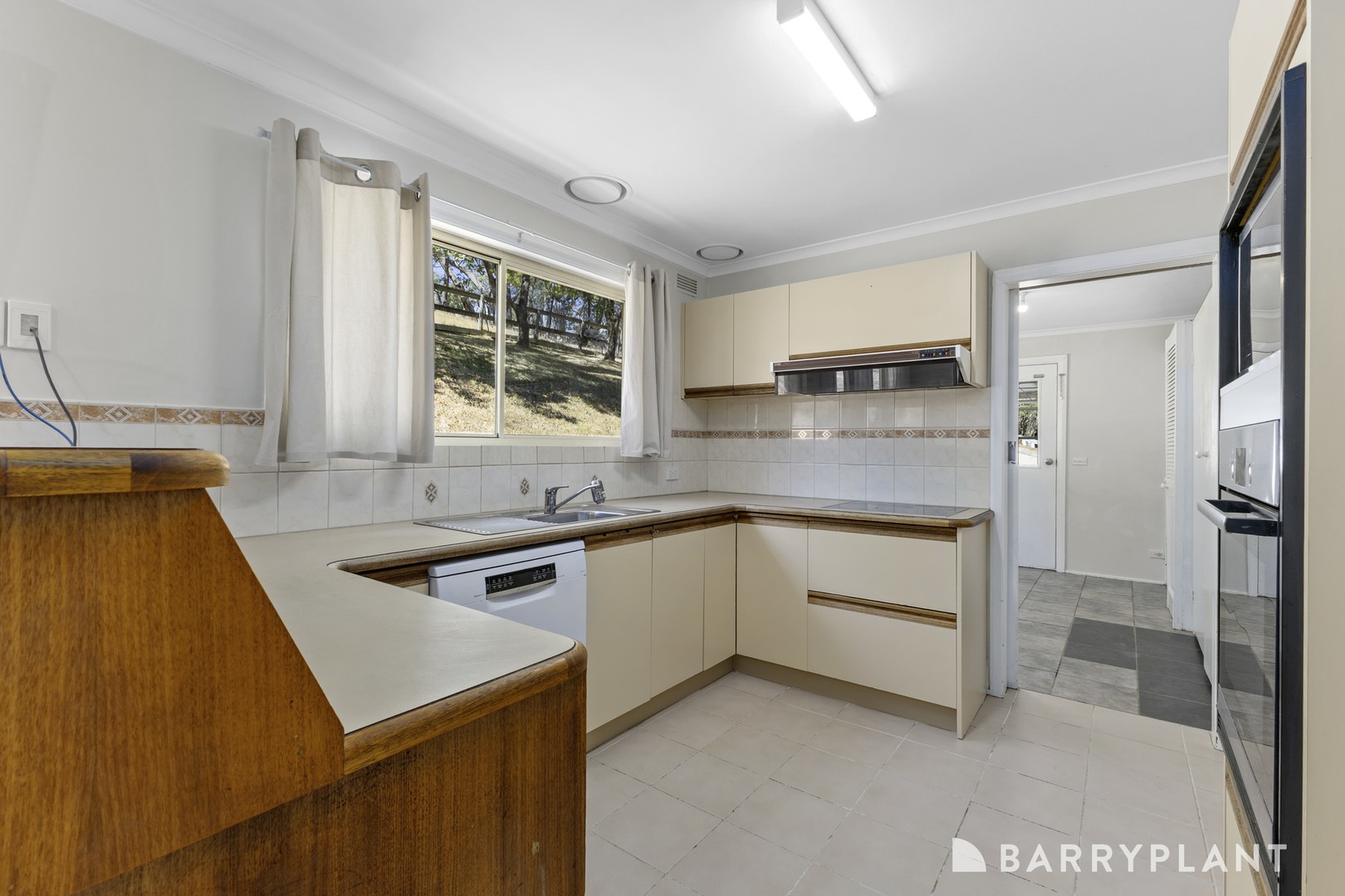 49 Wallace Road, Christmas Hills, VIC 3775, Christmas Hills - Thumbnail 4