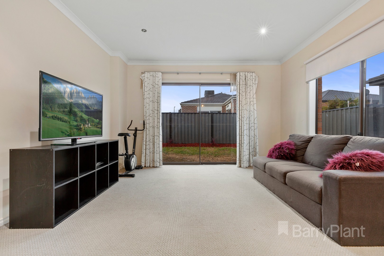 498 Grand Boulevard, Craigieburn, VIC 3064, Craigieburn - Thumbnail 4