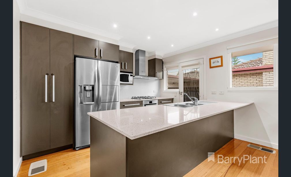 498 Grimshaw Street, Bundoora, VIC 3083, Bundoora - Thumbnail 3