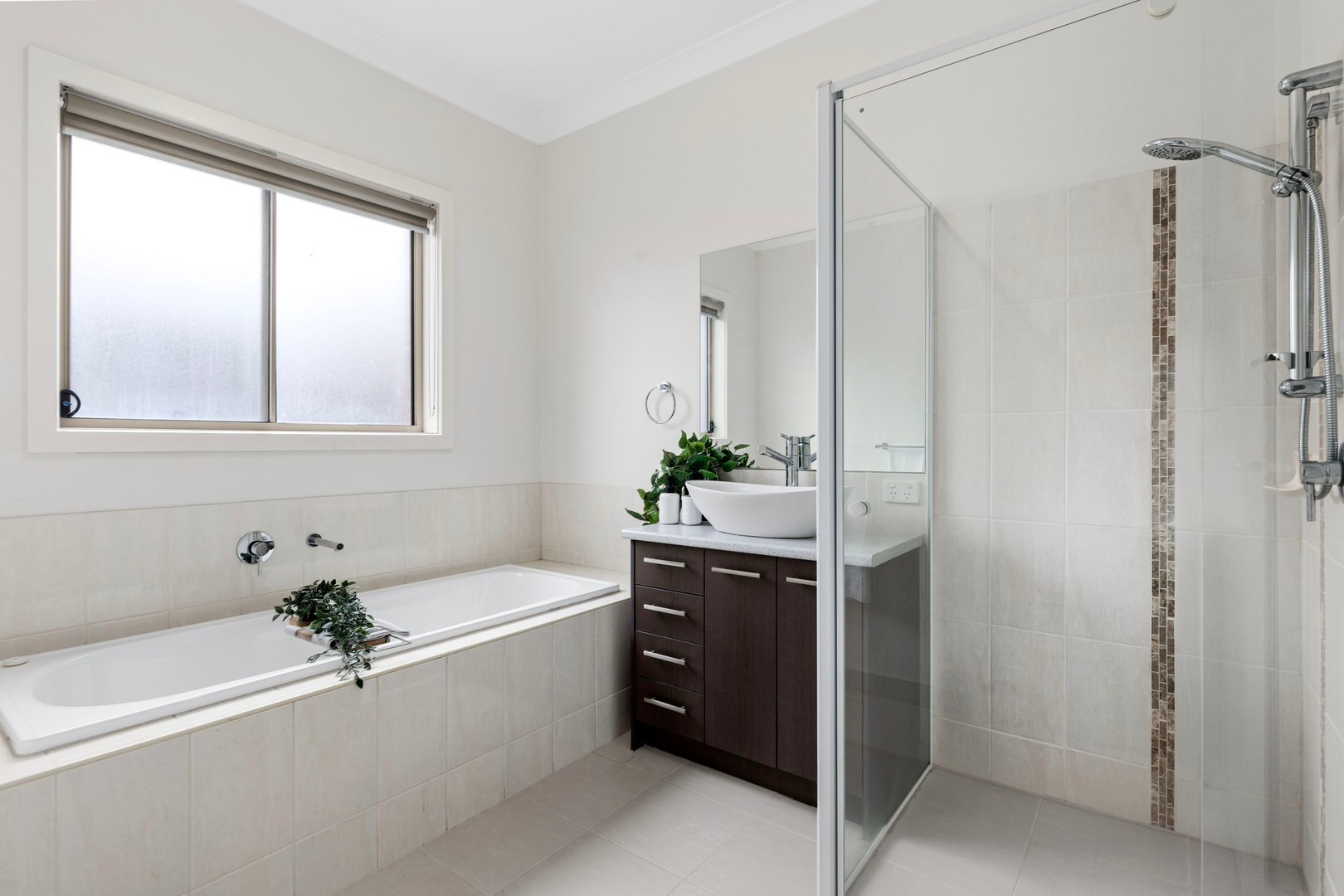 49B Burrora Way, Craigieburn, VIC 3064, Craigieburn - Thumbnail 6