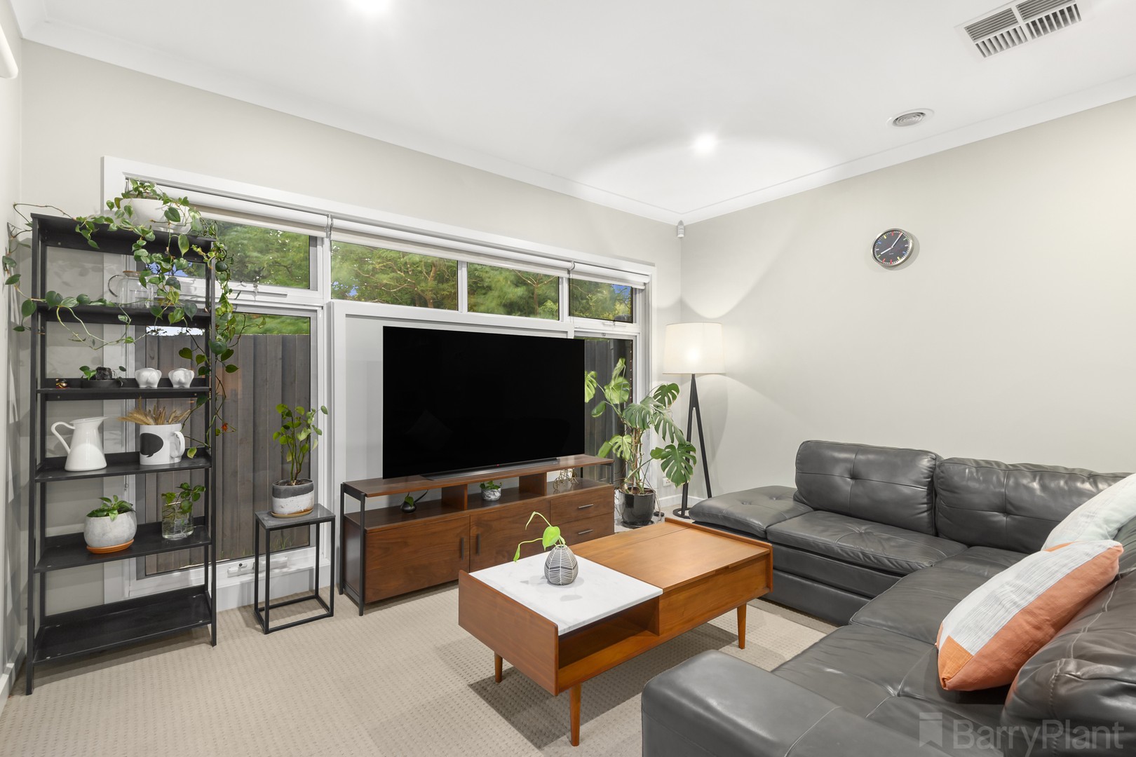 4A Maidstone Street, Ringwood, VIC 3134, Ringwood - Thumbnail 2