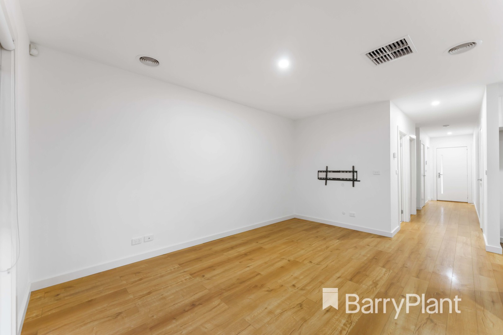 4A Reaburn Avenue, St Albans, VIC 3021, St Albans - Thumbnail 4