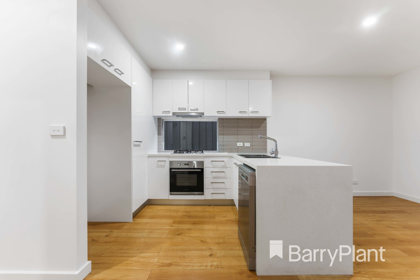 4A Reaburn Avenue, St Albans, VIC 3021, St Albans - Thumbnail 7