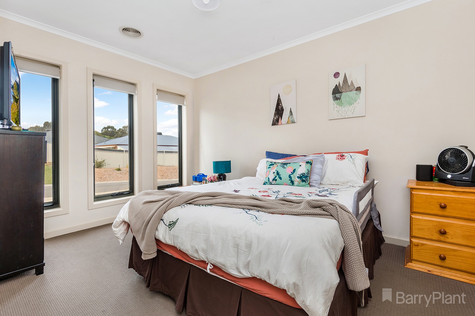 4B Bronze Drive, Kangaroo Flat, VIC 3555, Kangaroo Flat - Thumbnail 3