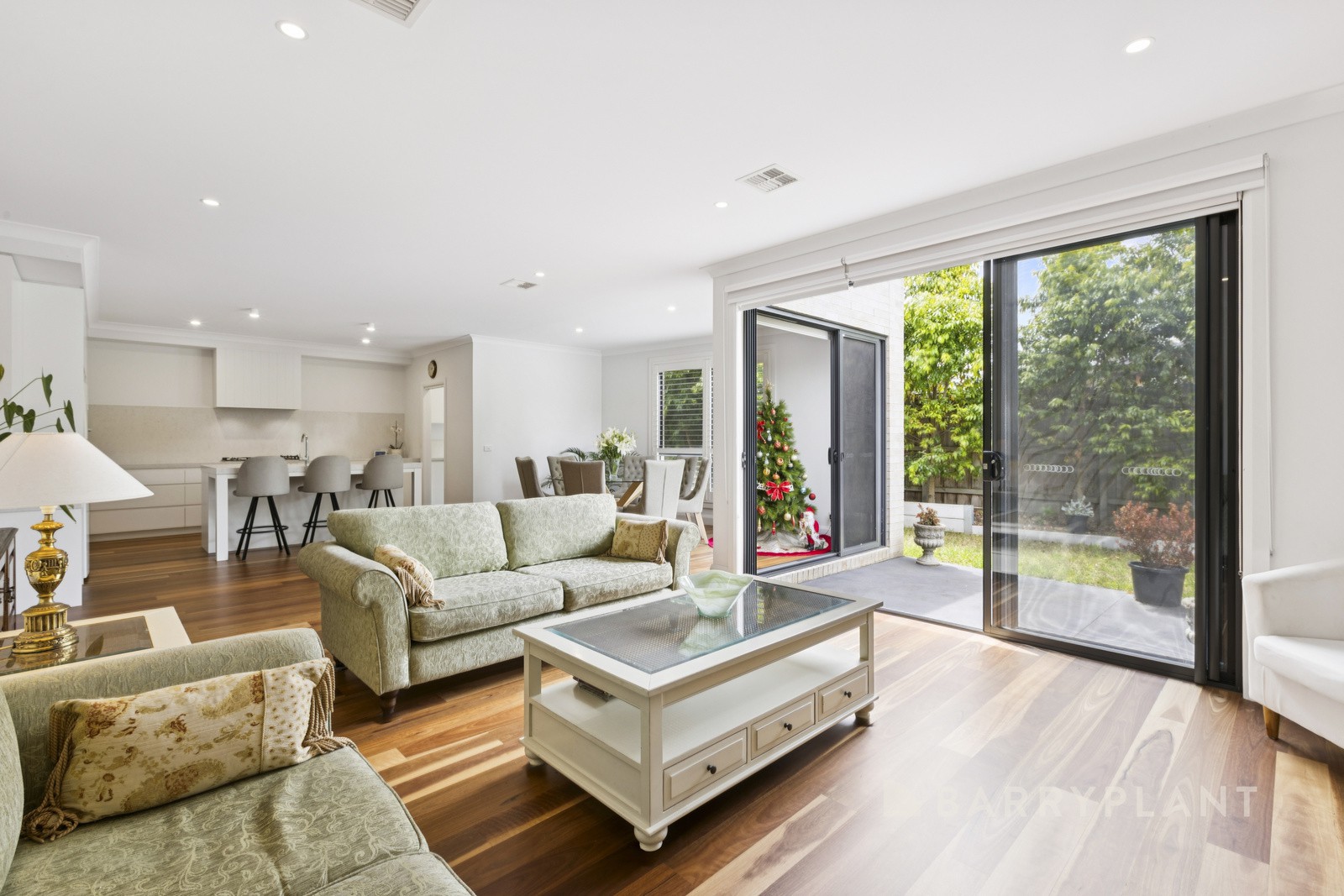 4B Serica Place, Wheelers Hill, VIC 3150 - Thumbnail 2 - 04/02/2026