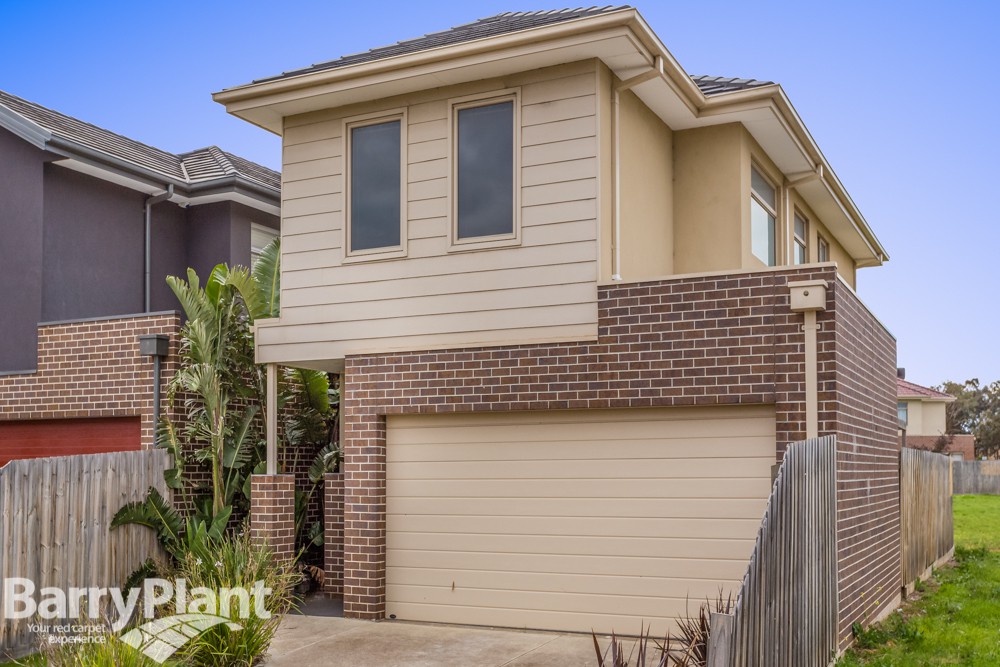 4C Rowland Drive, Point Cook, VIC 3030, Point Cook - Thumbnail 2