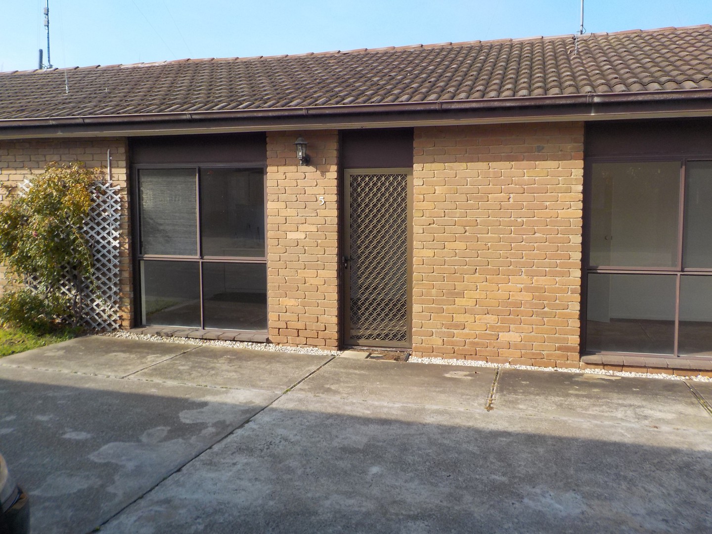 5/1 Holyrood Avenue, Newtown, VIC 3220, Newtown - Thumbnail 2