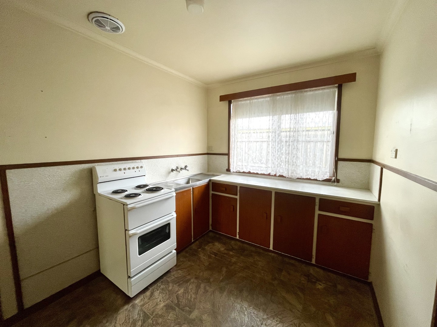 5/10 Portarlington Road, Newcomb, VIC 3219, Newcomb - Thumbnail 2
