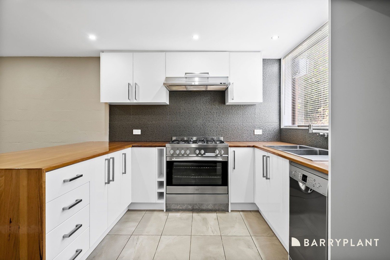 5/12-14 Drummartin Street, Albion, VIC 3020, Albion - Thumbnail 4