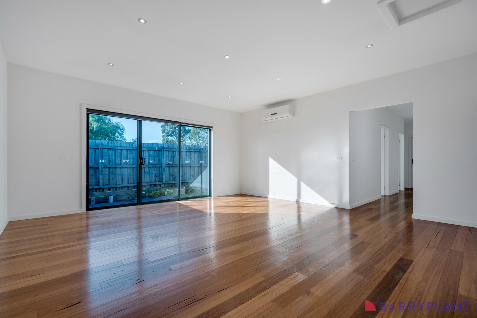 5/14 Maclagan Crescent, Reservoir, VIC 3073, Reservoir - Thumbnail 2