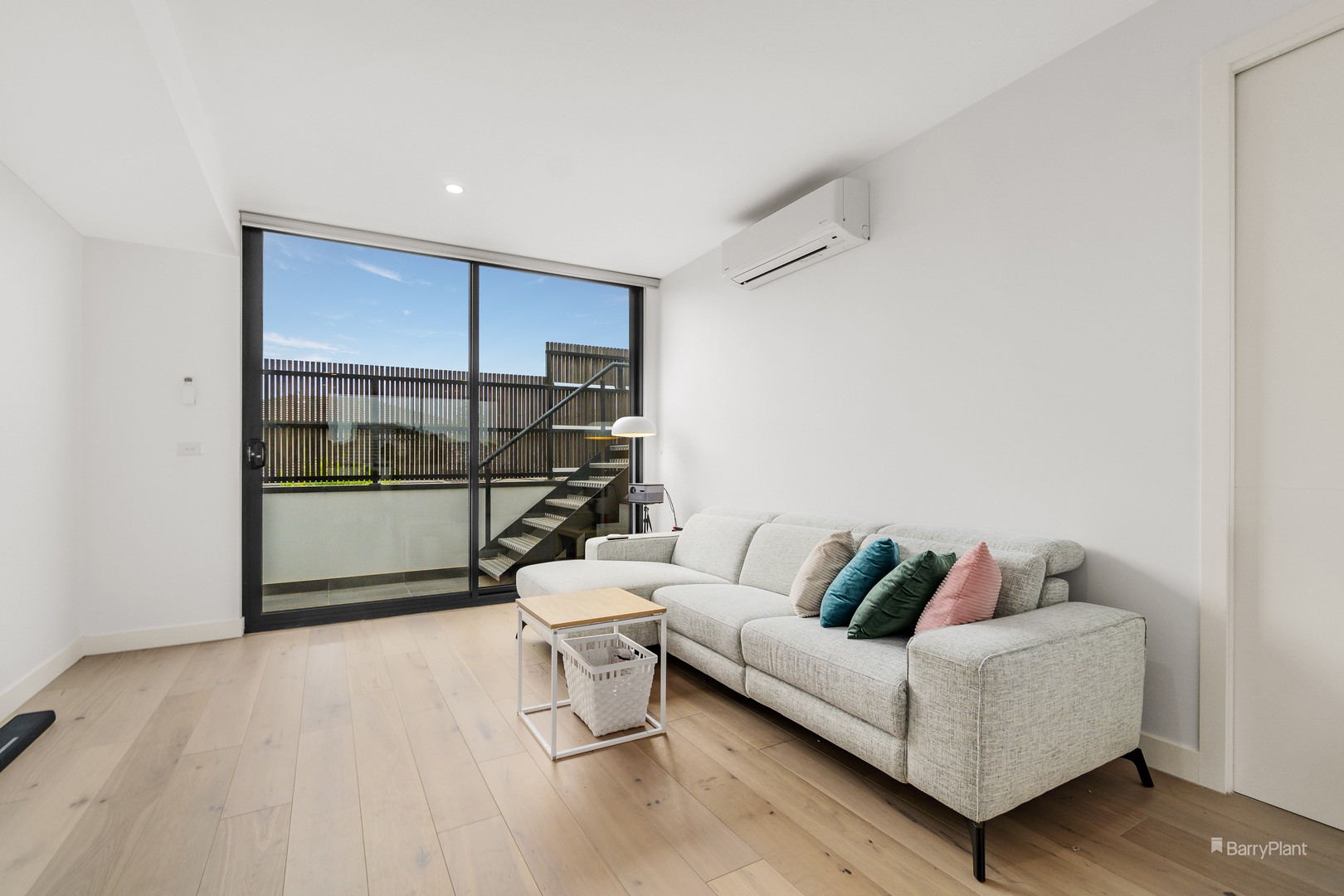 5/146 Beverley Street, Doncaster East, VIC 3109 - Thumbnail 2 - 04/01/2022