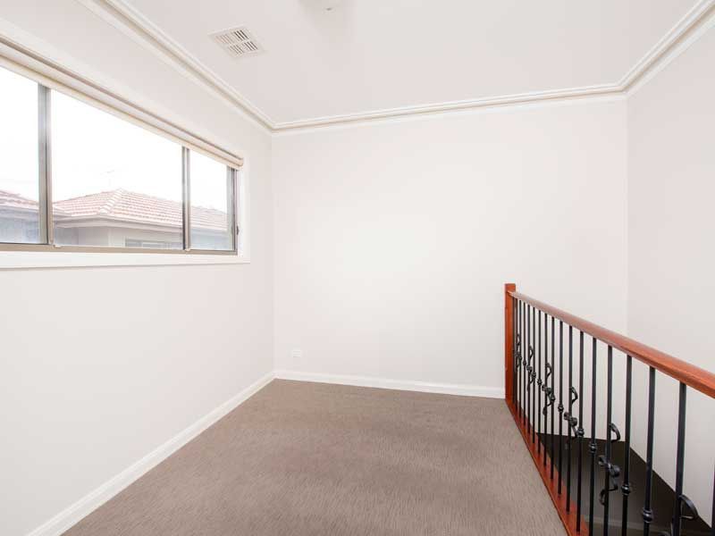 5/15 Green Street, Airport West, VIC 3042, Airport West - Thumbnail 5