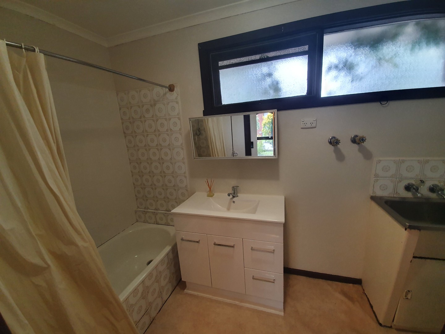 5/16-18 Landale Avenue, Croydon, VIC 3136, Croydon - Thumbnail 5