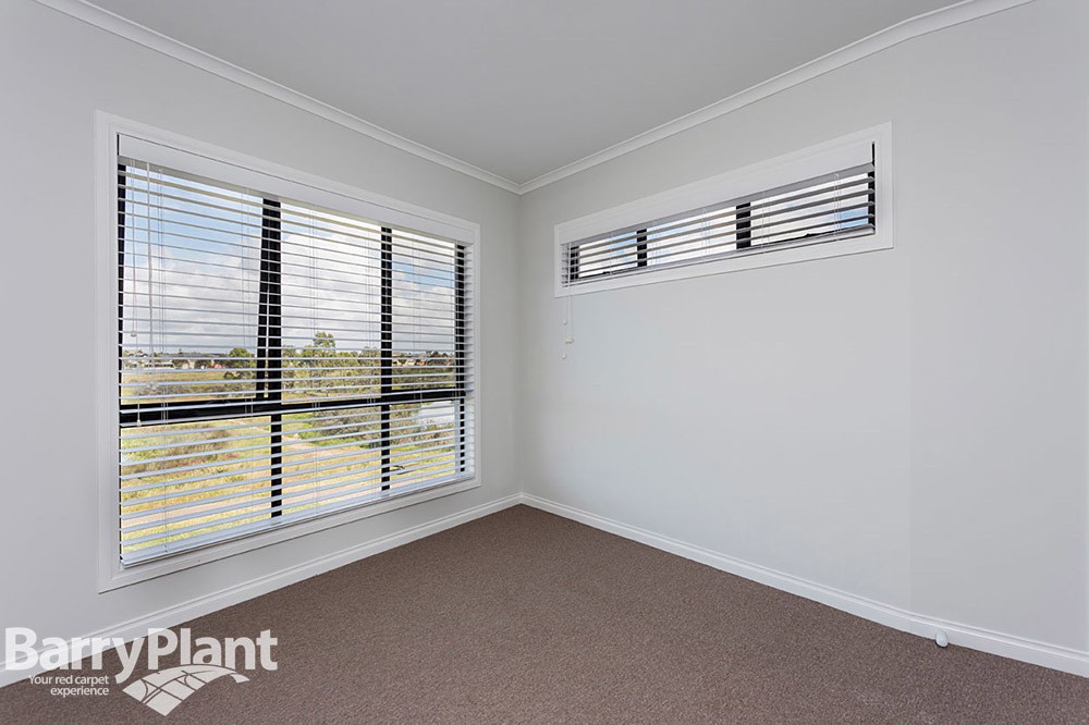 5/16 La Rochelle Boulevard, Point Cook, VIC 3030, Point Cook - Thumbnail 4