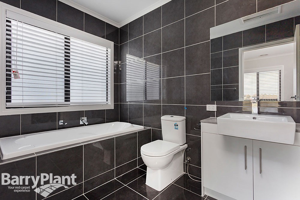 5/16 La Rochelle Boulevard, Point Cook, VIC 3030, Point Cook - Thumbnail 5