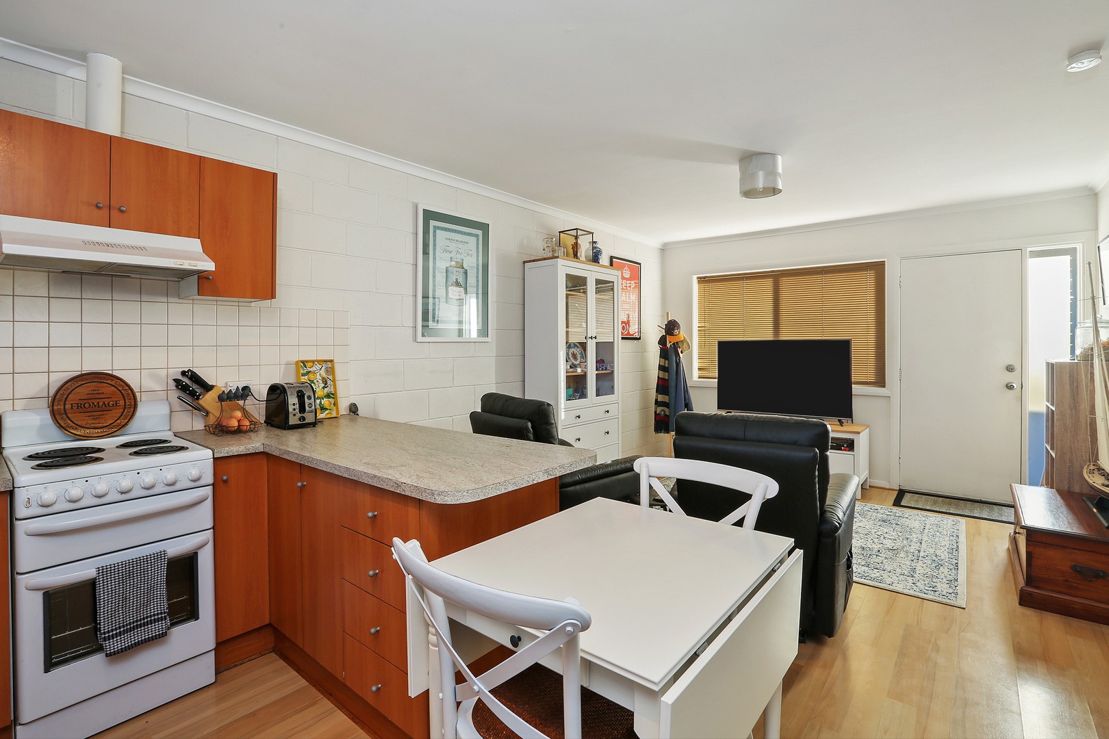 5/16 Stafford  Street, Herne Hill, VIC 3218, Herne Hill - Thumbnail 3
