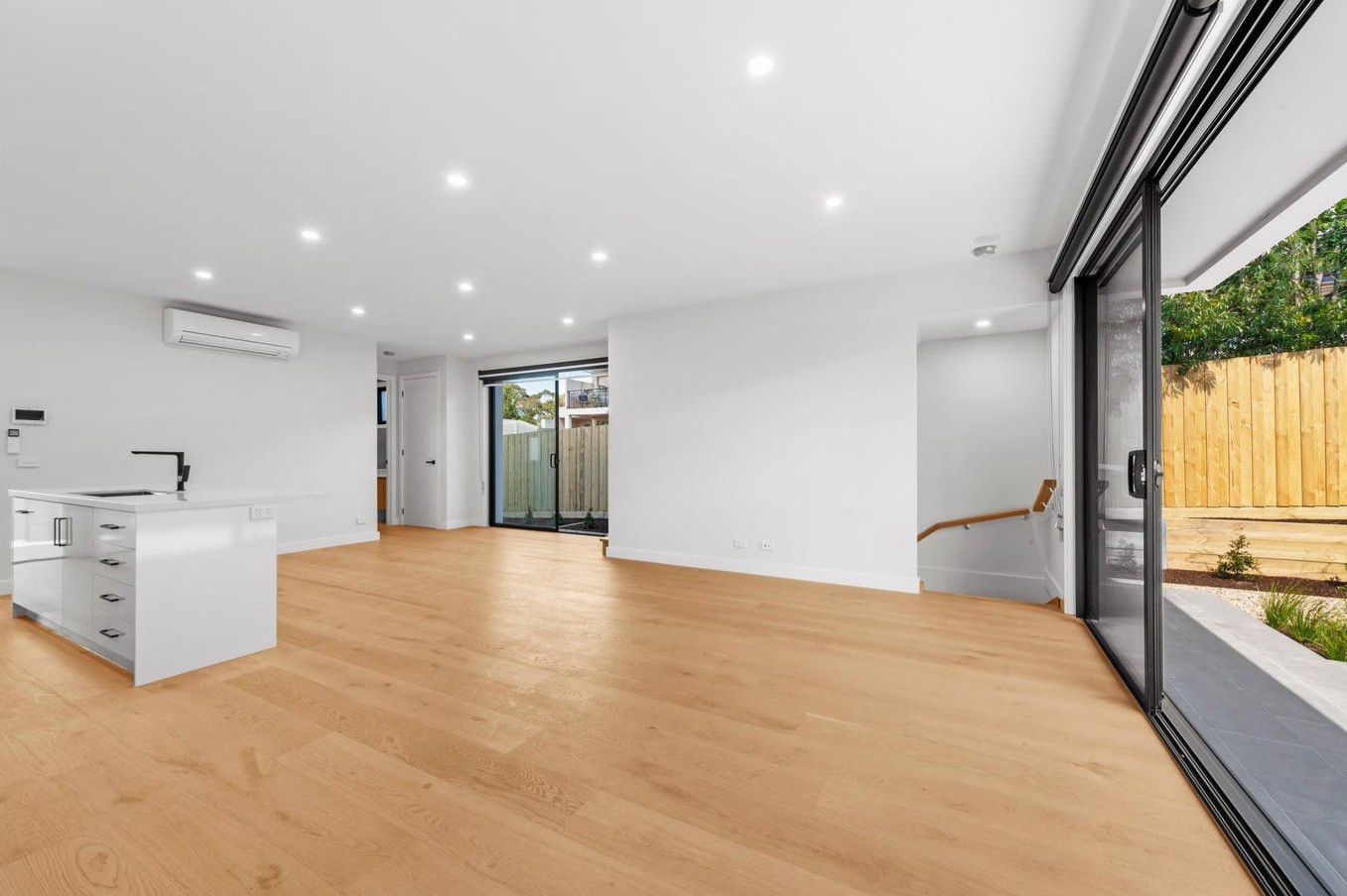 5/18 Champion Street, Doncaster East, VIC 3109 - Thumbnail 1 - 29/10/2025