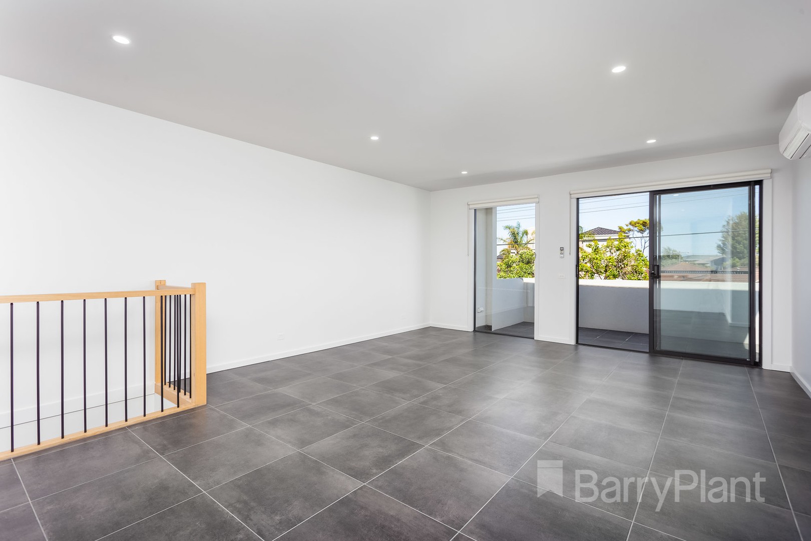 5/2 Grieve Parade, Altona, VIC 3018 - Thumbnail 2 - 24/03/2025