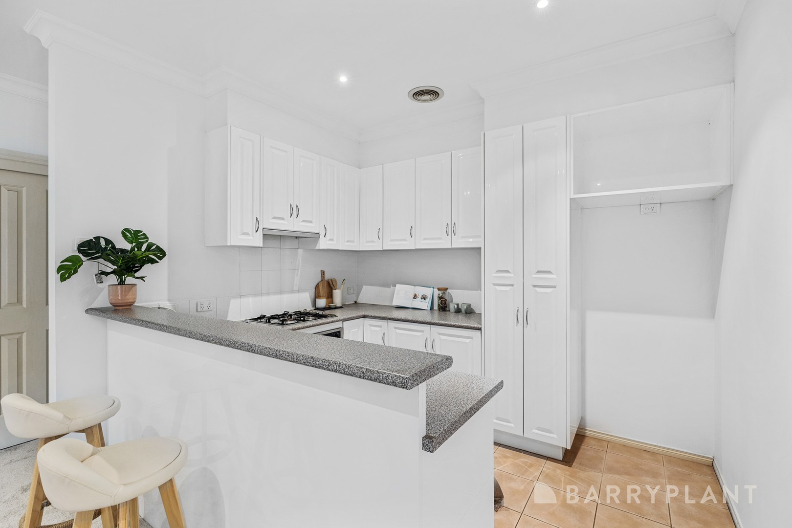 5/2 Mckelvie Court, Glen Waverley, VIC 3150, Glen Waverley - Thumbnail 5