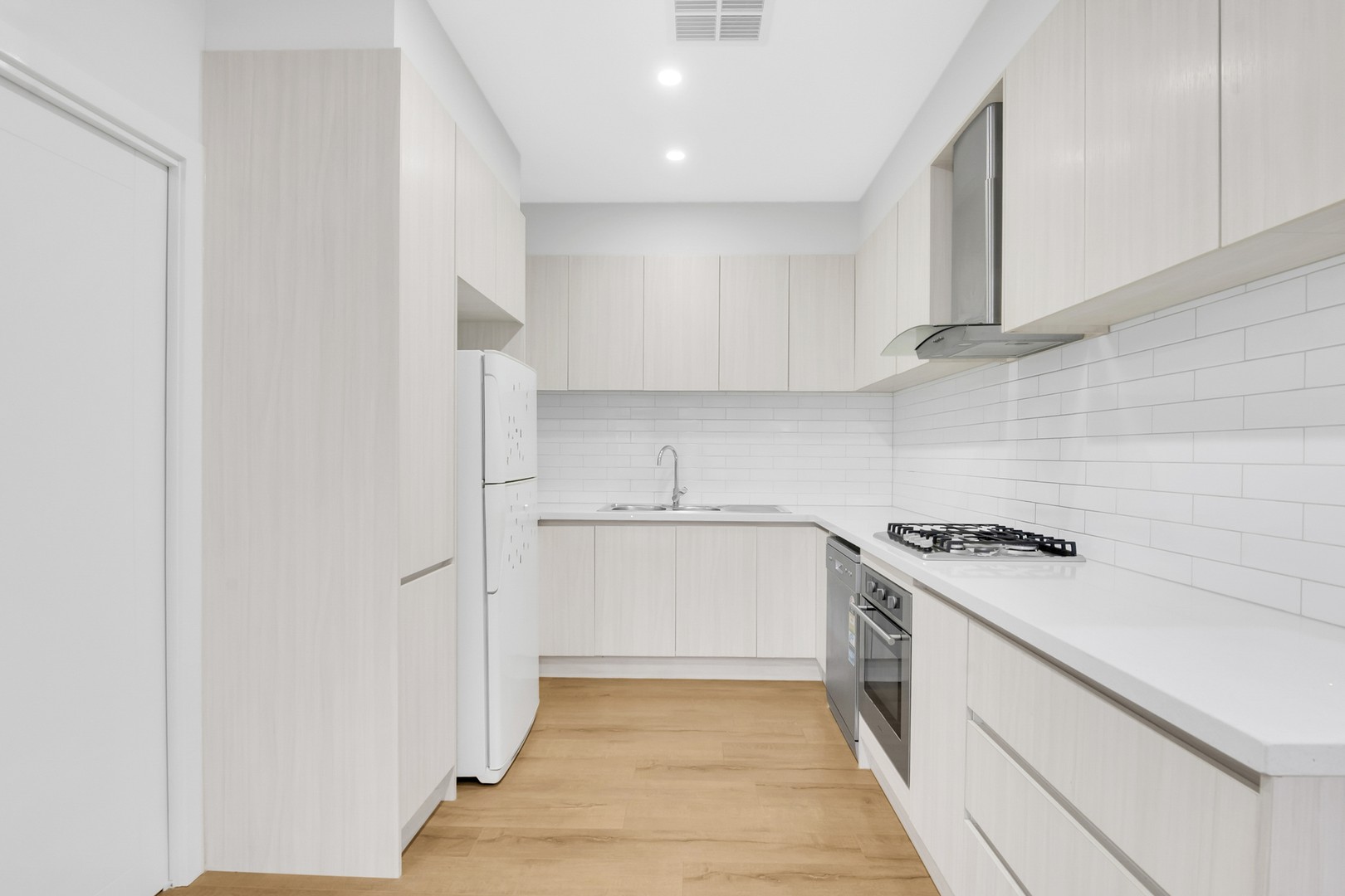5/23 Hardy Avenue, Craigieburn, VIC 3064, Craigieburn - Thumbnail 2