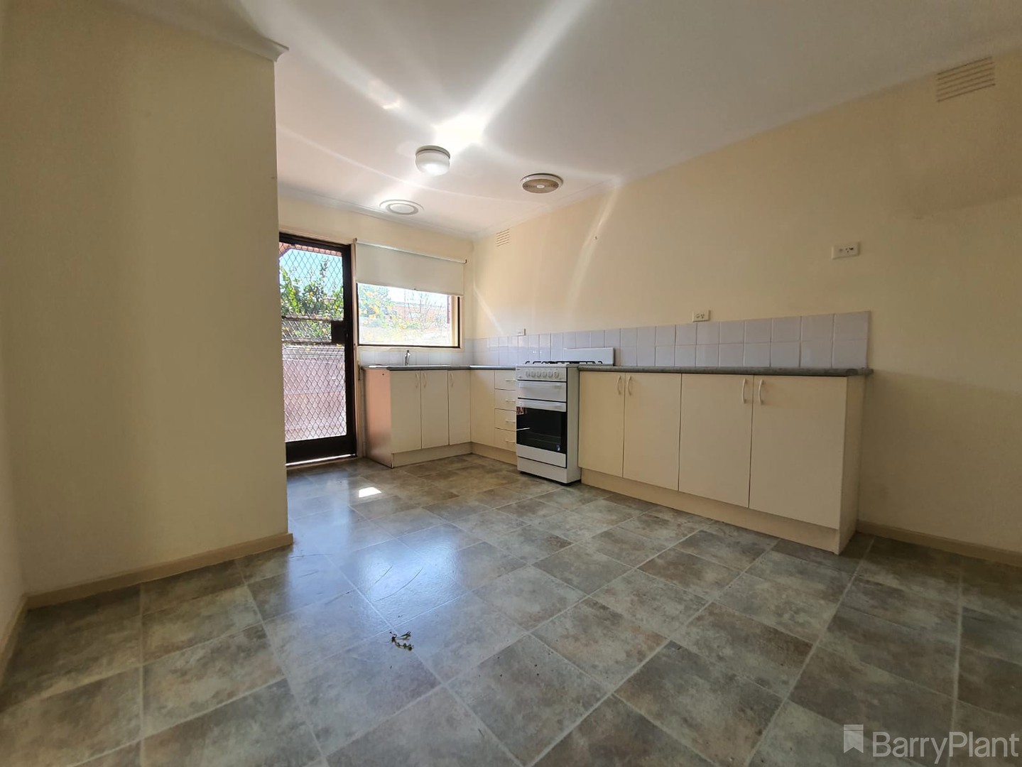 5/26 Kelvinside RoadNoble Park, VIC 3174, Noble Park - Thumbnail 3