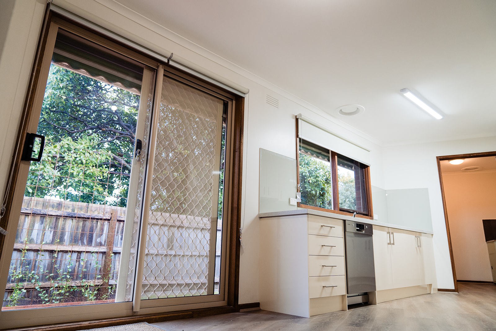 5/3-5 Carlisle Crescent, Hughesdale, VIC 3166, Hughesdale - Thumbnail 5
